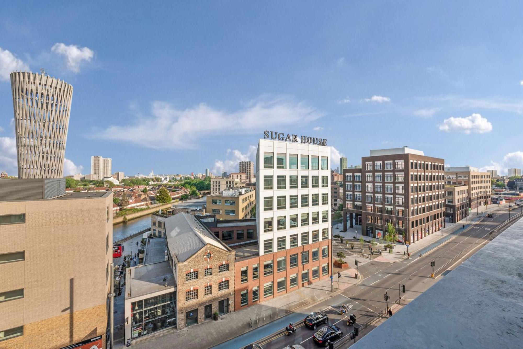 Penthouse W/ Hot Tub Near Stratford, Westfield Apartment London Exterior photo