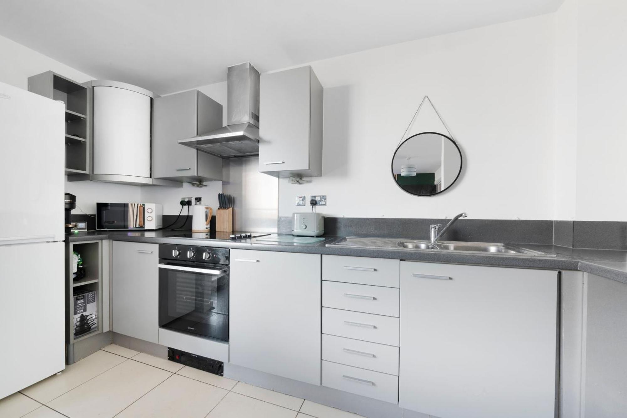 Penthouse W/ Hot Tub Near Stratford, Westfield Apartment London Exterior photo