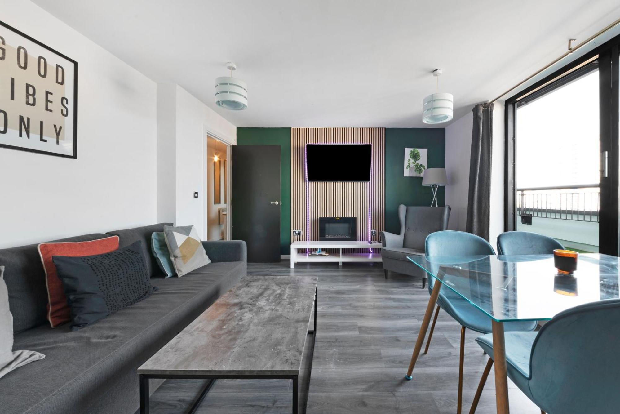 Penthouse W/ Hot Tub Near Stratford, Westfield Apartment London Exterior photo